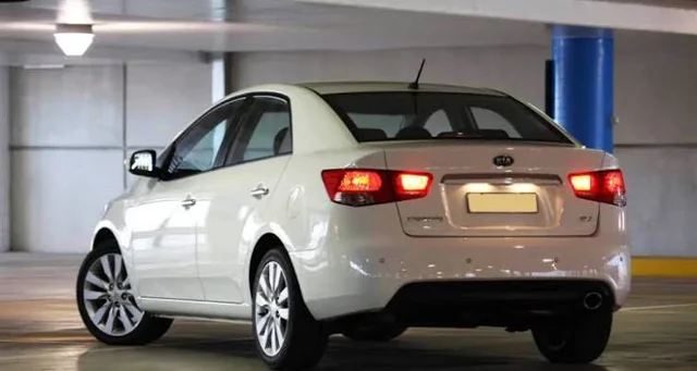 لنت ترمز عقب کیا سراتو وارداتی Kia Cerato برند پارس آبی صادراتی